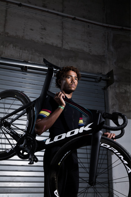 Revamped LOOK 895 Vitesse carbon track bike hit the boards
