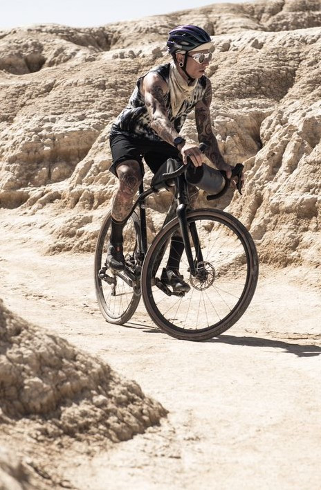 765_Gravel_RS_Mat_Black_Chromatic