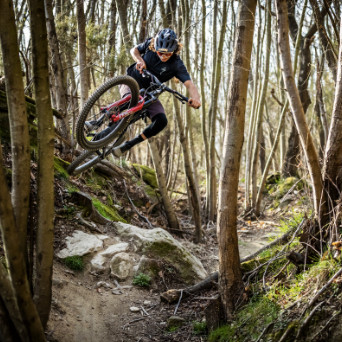 enduro-rider-tricks