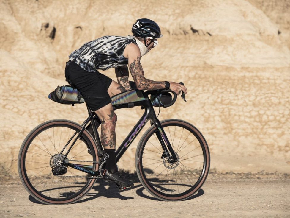 765_Gravel_RS_Mat_Black_Chromatic