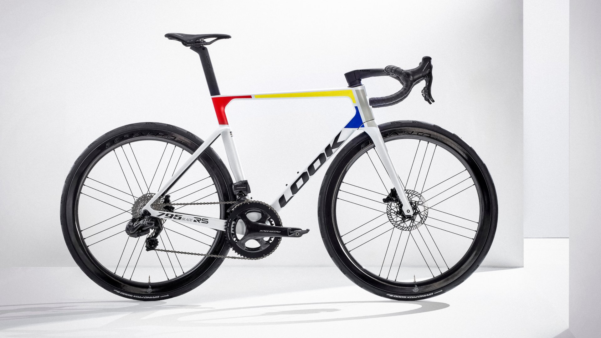 Look Cycle Automatic pedals and carbon bikes